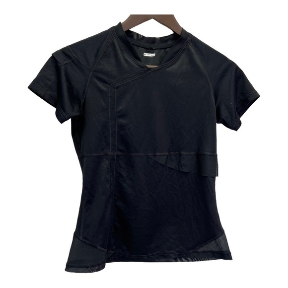 Lululemon Black V-Neck Short Sleeve Workout T-shirt Size 4 - Picture 5 of 9
